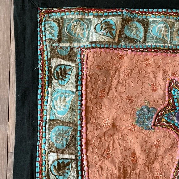 Large Elephant Wall Tapestry - Picture 4 of 8